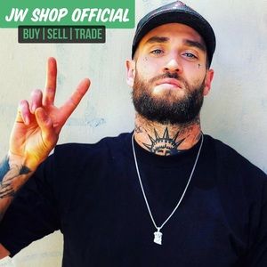 Meet your Posher, Johnny